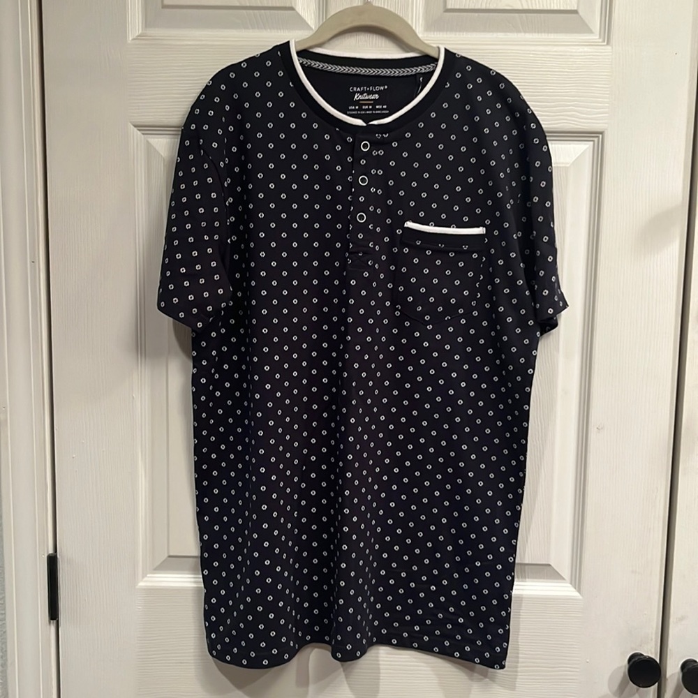 Craft + Flow brand size M pullover short sleeve shirt- NWT